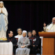 Critica el Papa a religiosos que ‘viven como ricos’