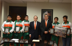 Felicita Secretario de Educación a Ganadores de la Olimpiada Mexicana de Matemáticas