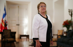 Promulga Bachelet nuevo sistema electoral proporcional
