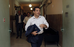 Apura Grecia un acuerdo crucial