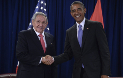 Pide Castro a Obama usar poder ejecutivo para suavizar bloqueo