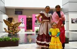 Visten de charro al atrio del Centro Cultural Tamaulipas