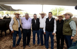 Envía Gobierno de Tamaulipas beneficios a ganaderos de Mante