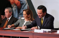 Reitera Osorio Chong apoyo a connacionales que regresen a México