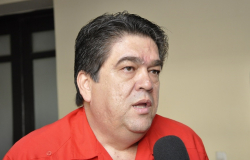 Disfraza CFE aumento a tarifas: Arcenio Ortega