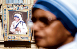Teresa de Calcuta ya es santa