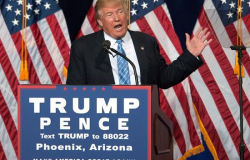 “México va a pagar el muro”, reitera Trump en Arizona