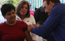 Continúa Salud recorrido por Distritos locales para promover campaña contra influenza