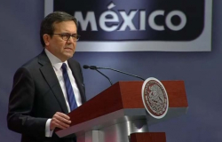 México ayuda a mantener empleos en Estados Unidos con TLC: Guajardo