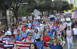 Dallas otorgará tarjetas de identificación a inmigrantes indocumentados