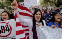 Presentan primera demanda contra ley antiinmigrante SB4 de Texas