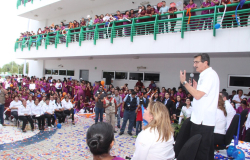 Recibe Campus Sur-UAT a José Suárez como candidato a Rector