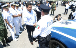 Gobernador pone en marcha la nueva Policía Estatal de Auxilio Carretero