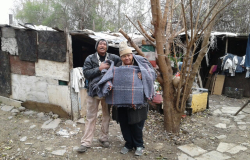 Refuerza Gobierno de Tamaulipas entrega de cobertores por frío