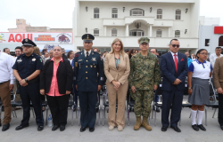 Conmemoran Maki Ortiz y autoridades civiles y militares Aniversario de la Constitución Mexicana