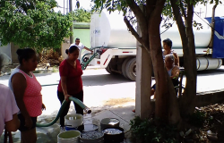 Pipas con agua de COMAPA atienden a más sectores de Reynosa
