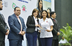Entrega DIF Tamaulipas nueva generación de Licenciados en Terapia Física