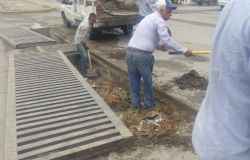 Intensifica COMAPA Reynosa limpieza en pluviales