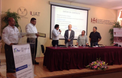 Exponen en la UAT temas sobre transformación y reforma educativa