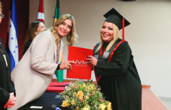 Gradúa Universidad Generación “Dra. Maki E. Ortiz Domínguez”