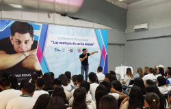 Lleva DIF Tamaulipas platicas motivacionales a jóvenes de secundaria y preparatoria.