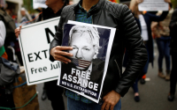 Fiscalía sueca reabre caso de violación contra Assange Julian