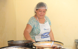 Lleva Gobierno de Tamaulipas alimento caliente a familias que más lo necesitan.