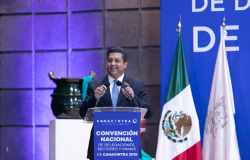 Promueve Gobernador potencial para la inversión en Tamaulipas ante CANACINTRA.