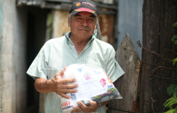 Gobierno del Estado y DIF Tamaulipas continúan entregando apoyos alimentarios durante contingencia.