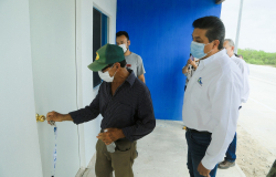 Entrega Gobierno de Tamaulipas viviendas a familia de pescadores.