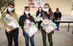 DIF Tamaulipas continúa entregando apoyos alimentarios a estudiantes de educación básica.