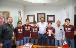 Recibió Alcalde Carlos Peña a Voleibolistas