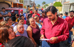 Supervisó Alcalde Carlos Peña Ortiz pavimentación de 5.5 MDP en colonia Oasis de Reynosa