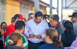Beneficia a familias de la Marte R. Gómez de Reynosa visita de Carlos Peña Ortiz