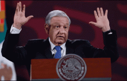 López Obrador critica a Loret de Mola por tener amigos en el Poder Judicial
