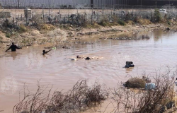 Peligran migrantes por aumento del cause en el río Bravo