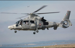 Helicóptero de la Marina aterriza de emergencia tras golpear cables de CFE