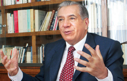 Rinden homenaje a René Avilés Fabila en la UAM