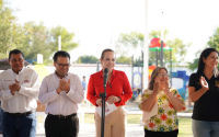 Carmen Lilia Canturosas entrega nuevas obras que mejoran el entorno social y la movilidad al sur de Nuevo Laredo